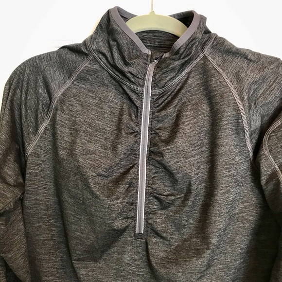 Kirkland’s Signature Size M. Like New Condition! Charcoal Gray/Black.